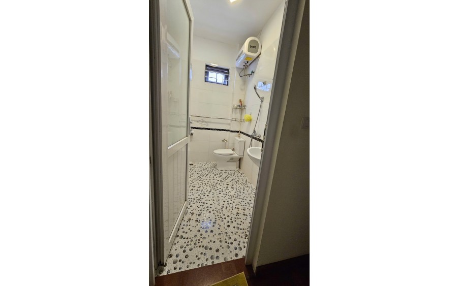 CHO THUÊ NHÀ LÀM SPA, NHA KHOA PHỐ TRẦN QUỐC HOÀN, 45M2, 5 TẦNG, 8P, FULL ĐỒ - 30 TRIỆU.